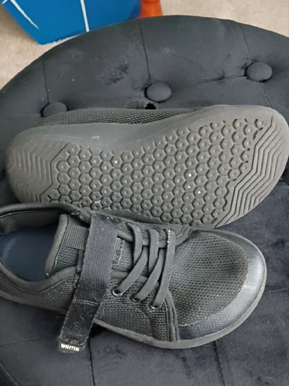 WHITIN Black Low-Top Comfort Sneakers - Picture 2 of 3